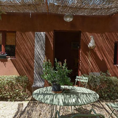 La Mazade de Saint Mamert Exterior foto